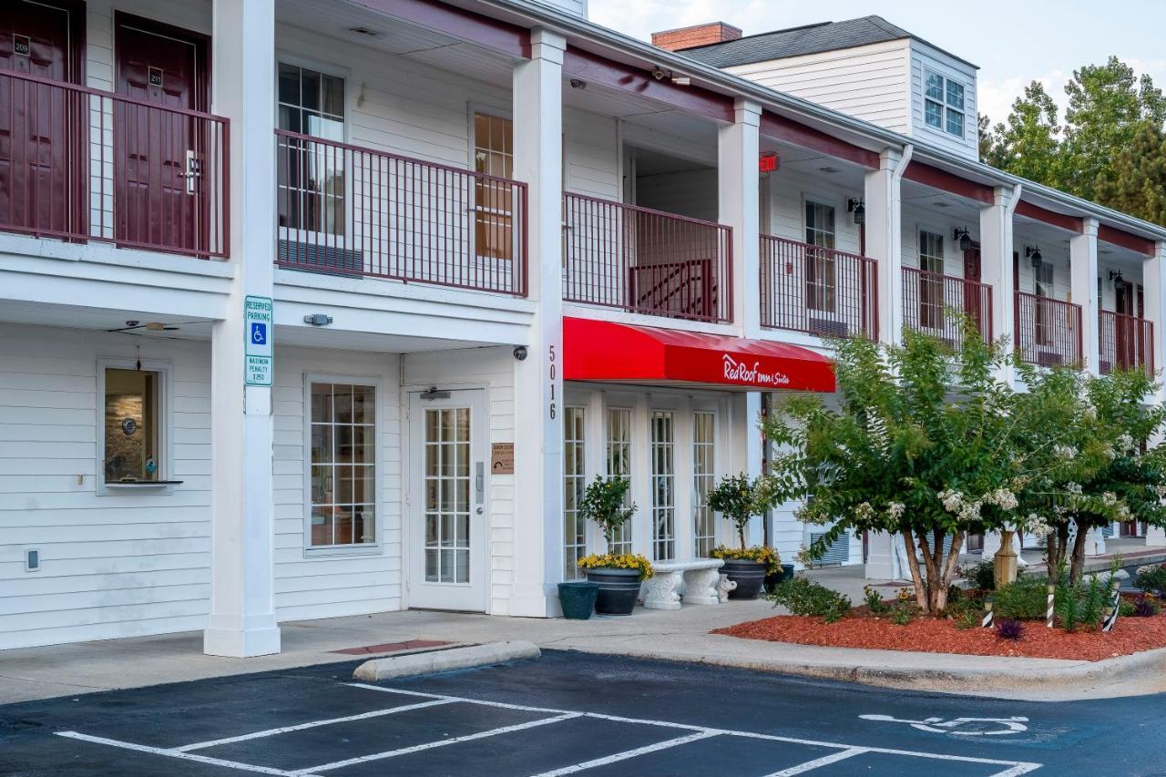 Red Roof Inn & Suites ווילסון מראה חיצוני תמונה