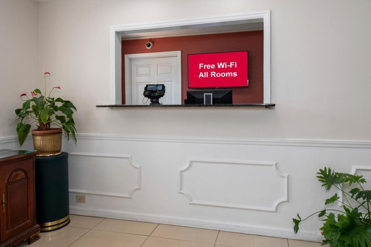 Red Roof Inn & Suites ווילסון מראה חיצוני תמונה