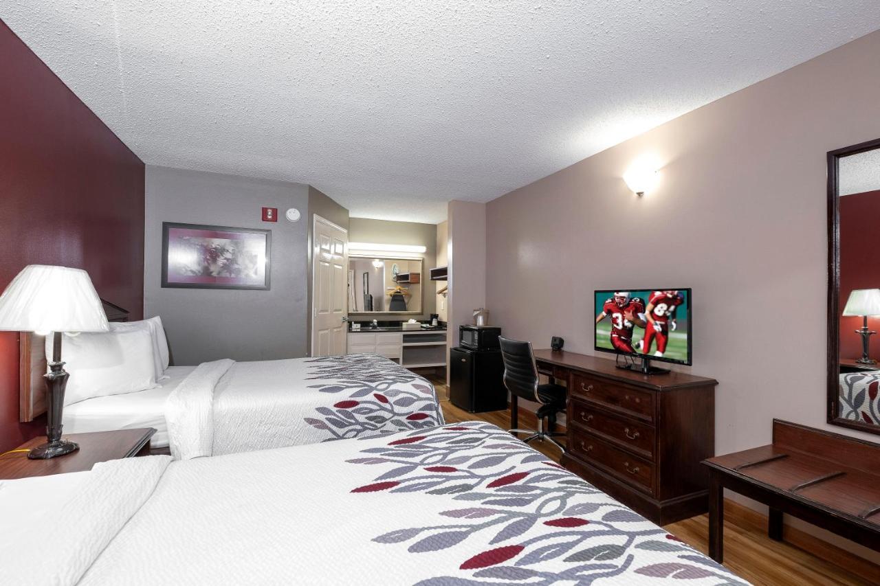 Red Roof Inn & Suites ווילסון מראה חיצוני תמונה